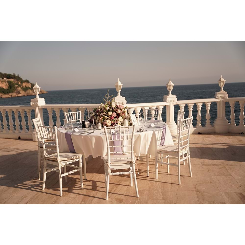 Round Table Decoration with Roses, Lisianthus, Alstroemeria, Statice and Lavender without a Vase