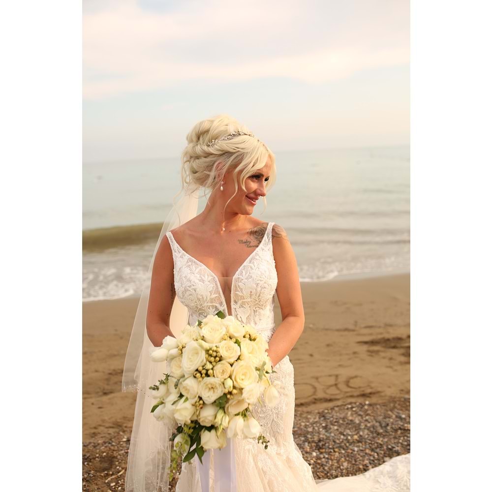Bouquet of White Roses, Lisianthus, and Eucalyptus